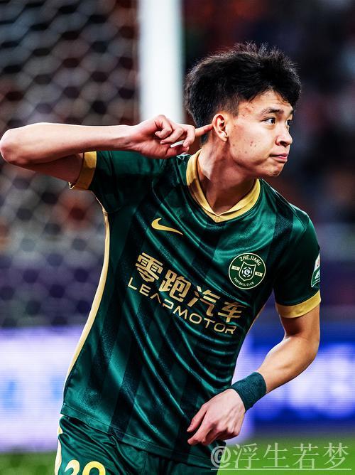 18岁新星王钰栋展望2030,国足无缘世预赛 18岁新星王钰栋展望2030,国足无缘世预赛